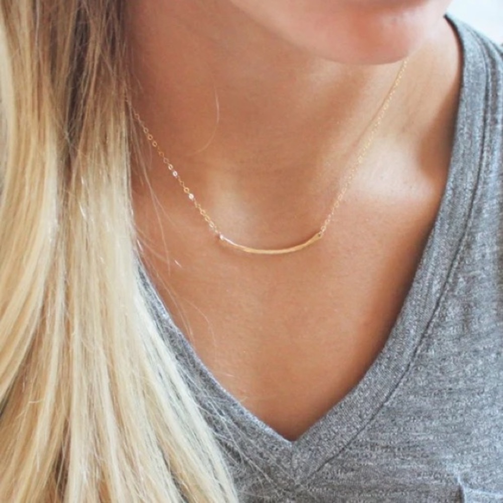 14k Gold Dainty Hammered Bar Necklace